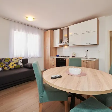 Apartmants Biocic * Τρογκίρ