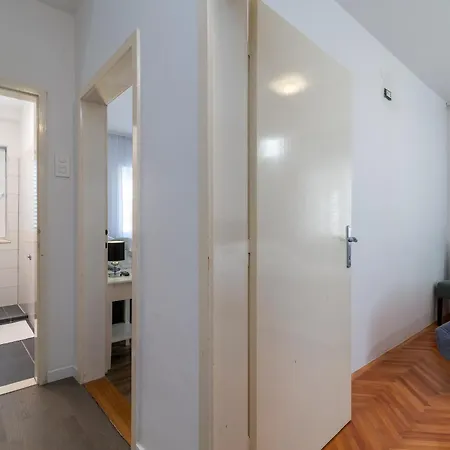 Apartmants Biocic Διαμέρισμα Τρογκίρ