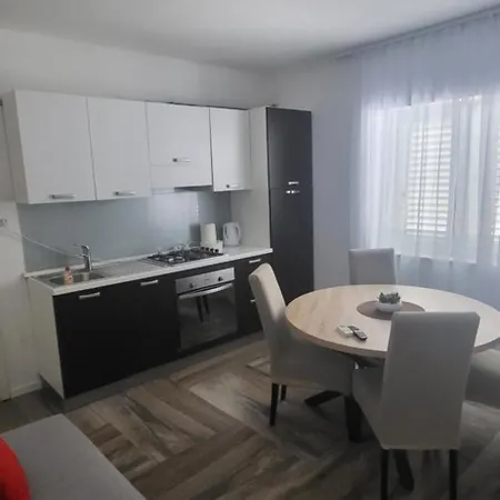 Apartmants Biocic * Τρογκίρ